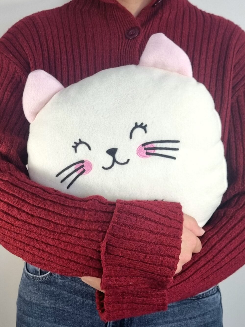 Meow Yazılı Peluş Kedi Yastığı
