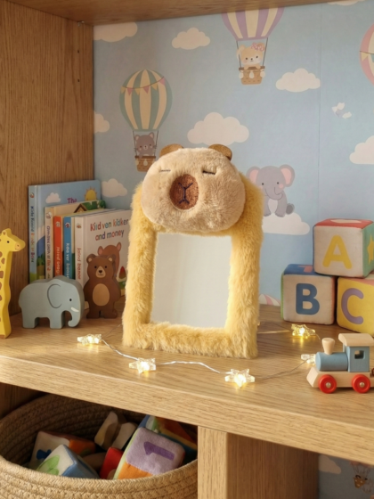 Sevimli Kapibara Peluş Masa Aynası